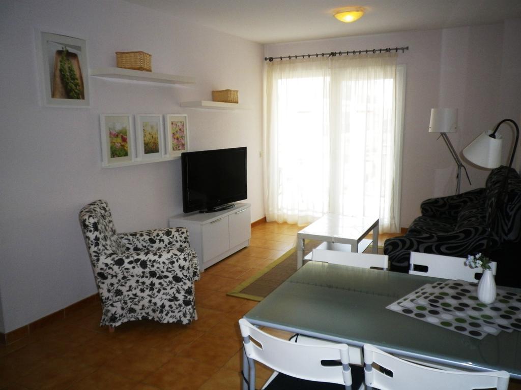 Apartamentos Turisticos Yamasol Fuengirola Ruang foto