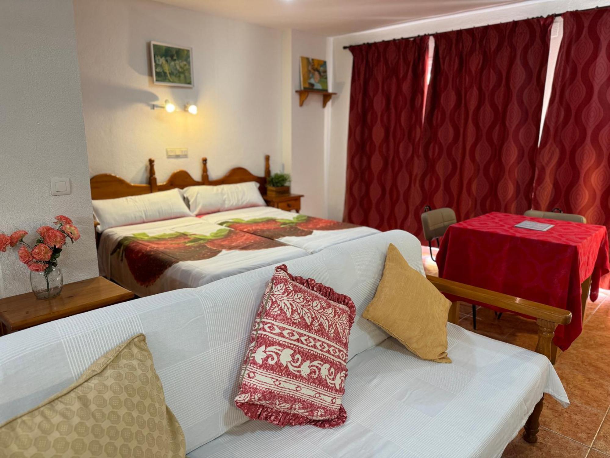 Apartamentos Turisticos Yamasol Fuengirola Bagian luar foto
